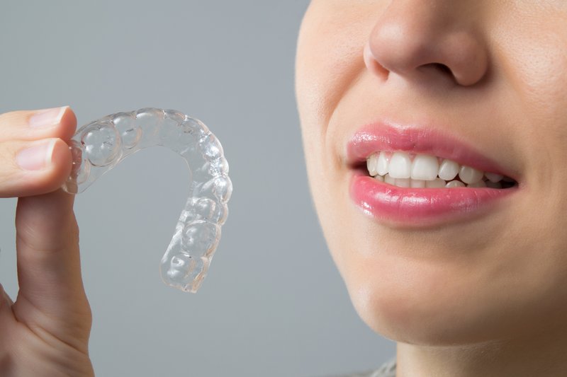 10 Tips para limpiar las férulas del tratamiento Invisalign