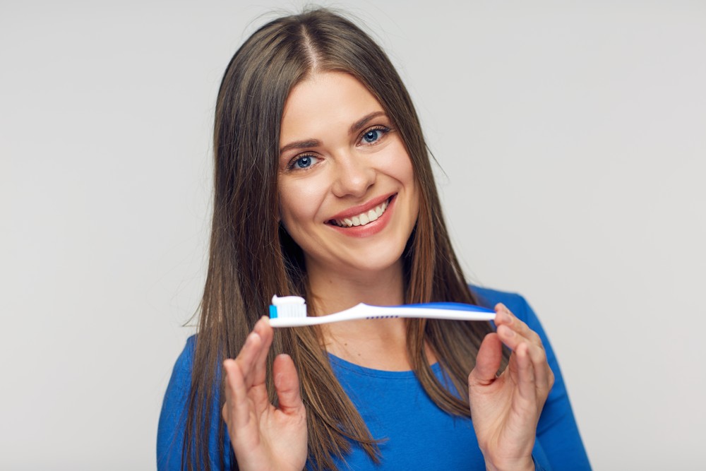 Cómo desinfectar tu cepillo de dientes? - Dental Galindo